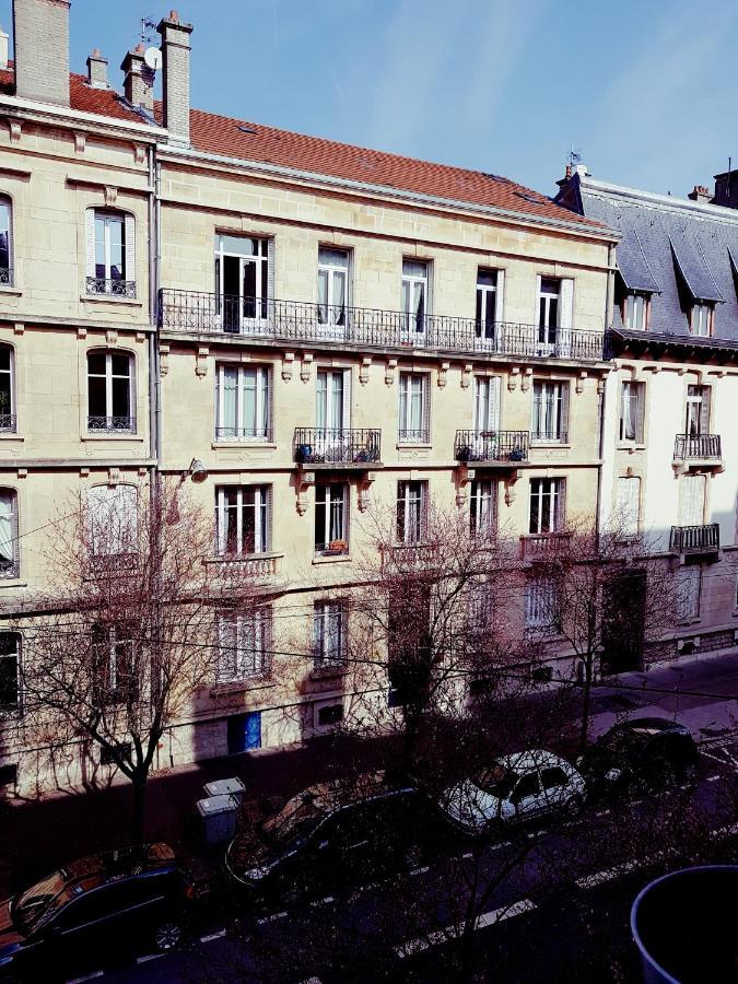 B&B Un Lit Sous Les Etoiles 낭시 외부 사진